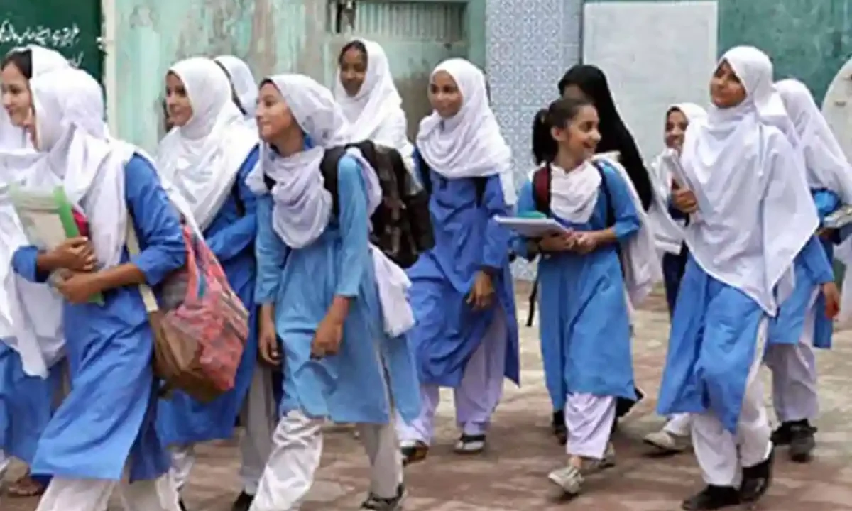 اسکولز کی چھٹیاں